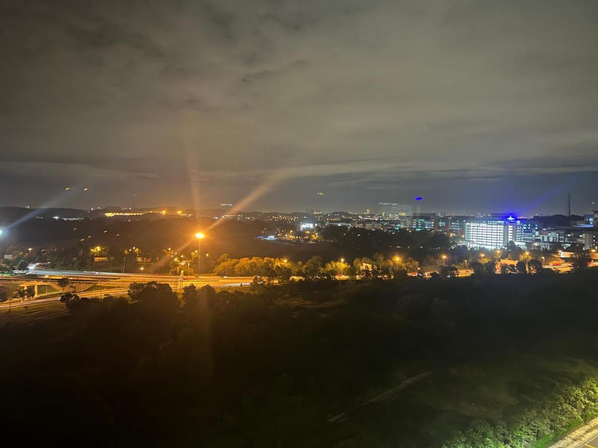 Mucihome Clio 3R2B, Putrajaya Condo Near To Ioi City Mall, Alamanda, Hospital Serdang, Wetland Studio Kru Dll- Non Smoking Home For Malaysian Only Ngoại thất bức ảnh