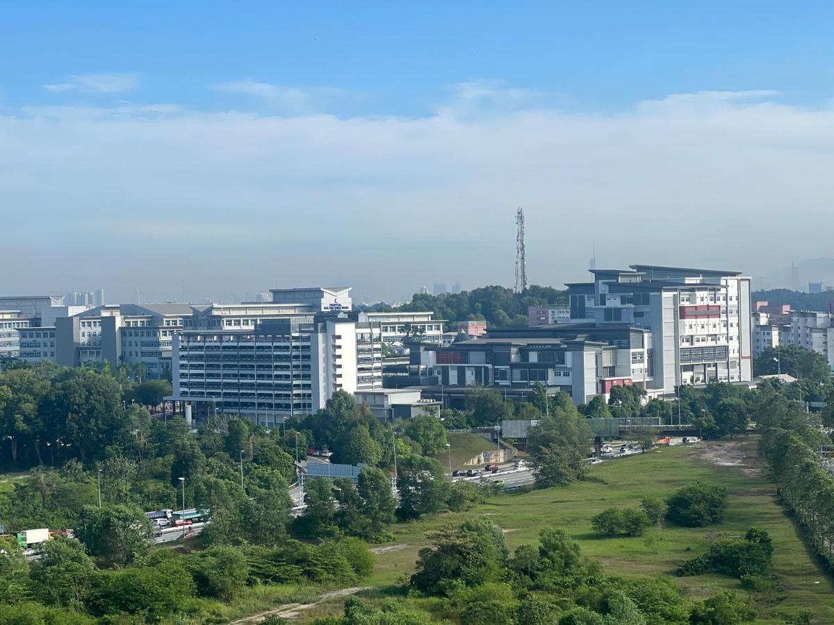 Mucihome Clio 3R2B, Putrajaya Condo Near To Ioi City Mall, Alamanda, Hospital Serdang, Wetland Studio Kru Dll- Non Smoking Home For Malaysian Only Ngoại thất bức ảnh